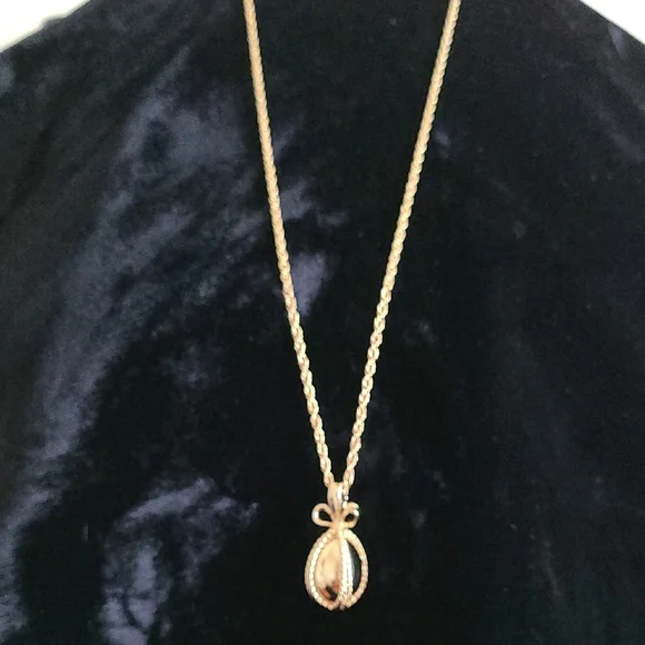 1998 Joan Rivers Classics Collection Faberge Egg Pendant - Picture 5 of 10